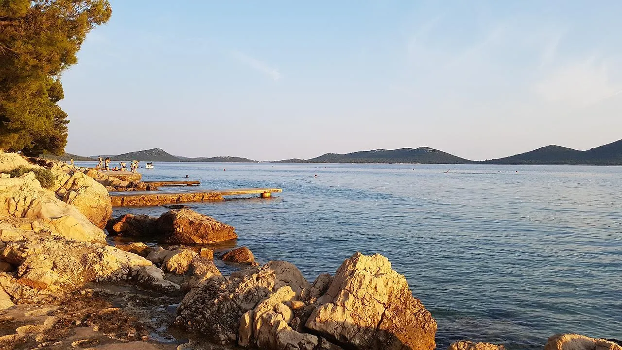 Holiday Home Nona Drage Kroatien